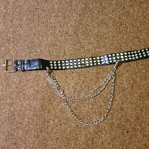 Rhinestone belt with chain